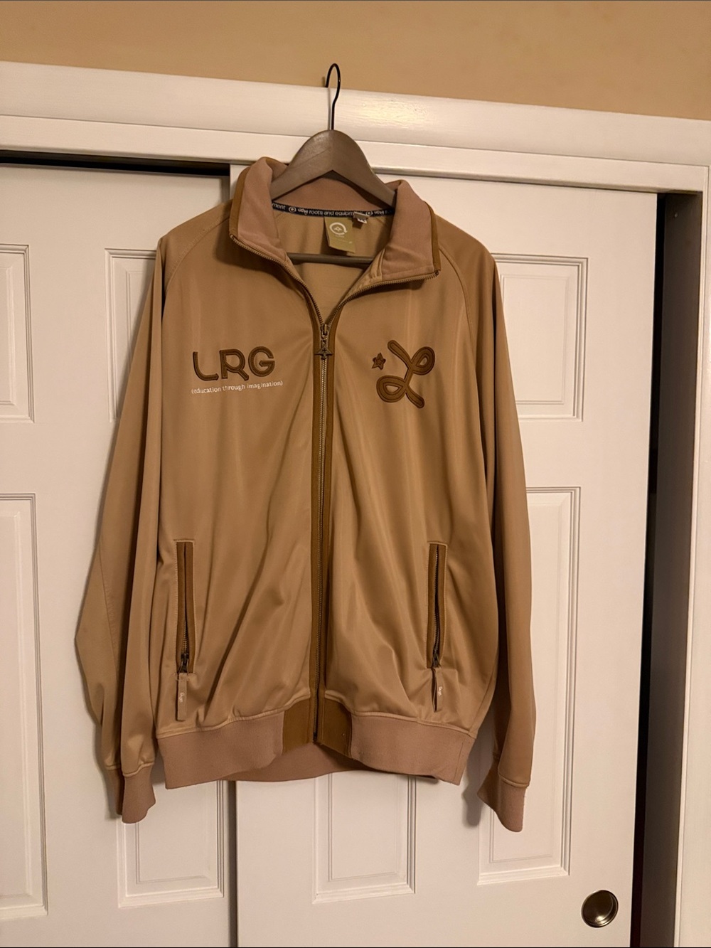 Vintage single owner LRG Men's Tan Bomber-Style Zip Jacket